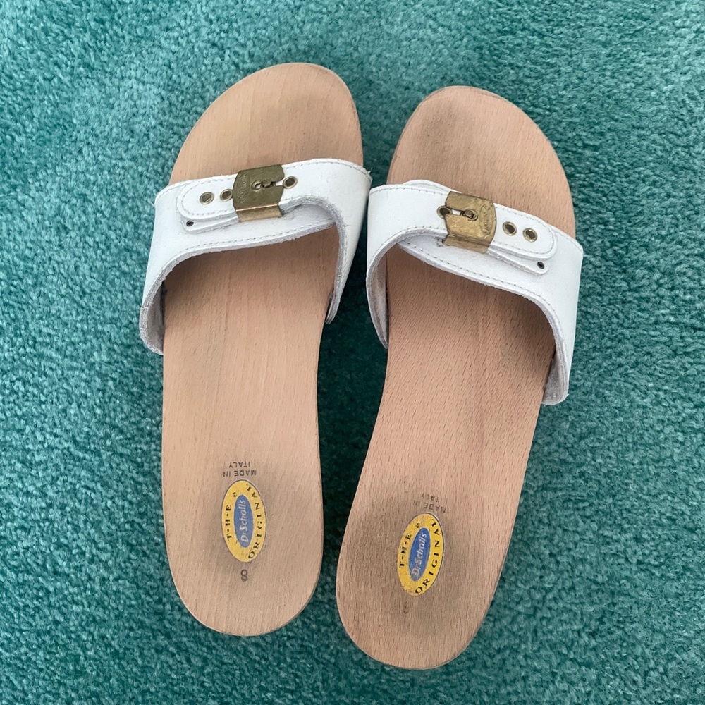 Dr. Scholl’s white sandals size 8